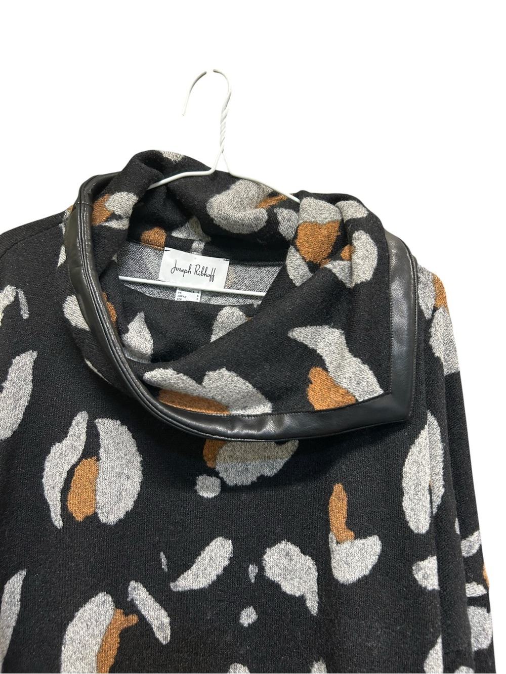 Joseph Ribkoff Bold Animal Print Cowl Neck Faux Leather Knit Top Size 4 - Picture 3 of 5